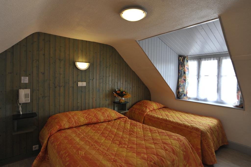 Hotel De La Grotte Aix-les-Bains Rum bild